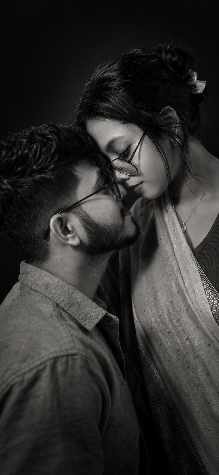 ধ্রুবজিৎ ও রাণুর ছবি